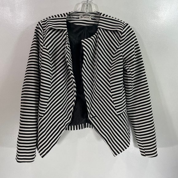 4everyoung Jackets & Coats 4everyoung Womens Size Small Black White